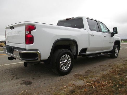 Used 2024 Chevrolet Silverado 2500 LT w/ Convenience Package AWD/4WD image 6