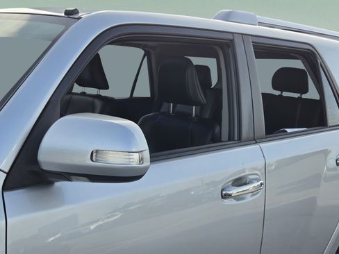 Used 2013 Toyota 4Runner Limited AWD/4WD image 34