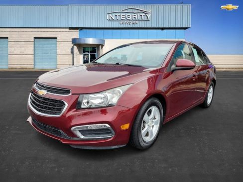 Used 2016 Chevrolet Cruze LT image 7