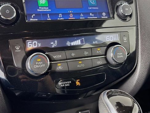 Certified 2021 Nissan Rogue Sport SL w/ Premium Package image 19