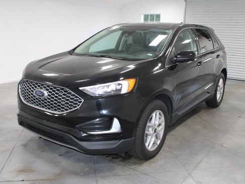 Used 2024 Ford Edge SEL AWD/4WD image 4