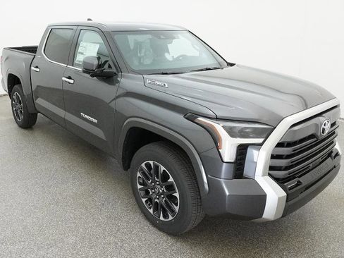 New 2026 Toyota Tundra Limited AWD/4WD image 16