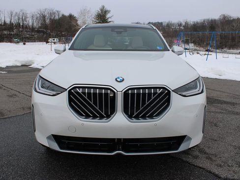 New 2026 BMW X3 xDrive30 w/ Premium Package image 3