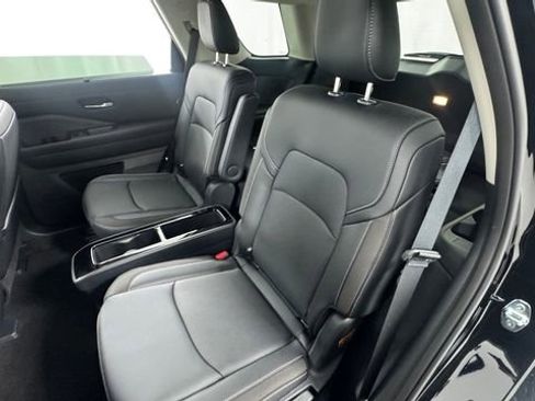 New 2026 Nissan Pathfinder SL w/ SL Premium Package AWD/4WD image 13