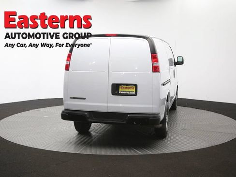 Used 2020 Chevrolet Express 3500 w/ Driver Convenience Package RWD image 36