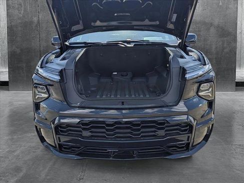 New 2024 Chevrolet Silverado EV RST image 7