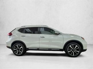 Used 2019 Nissan Rogue SL w/ Premium Package FWD video 4