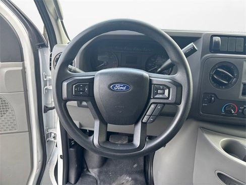 Used 2022 Ford E-350 and Econoline 350 Super Duty w/ Power Windows & Locks Group image 12