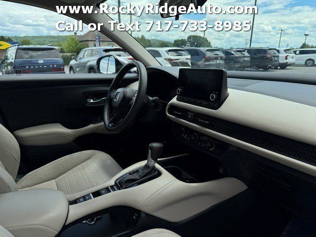 Used 2025 Honda HR-V LX image 13
