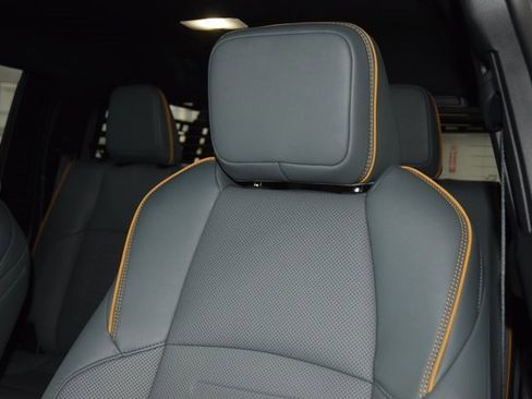 Used 2025 Toyota Tacoma Trailhunter image 50