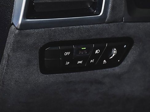 Used 2024 BMW M8 Competition image 38