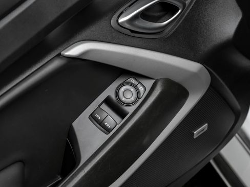 Used 2022 Chevrolet Camaro LT w/ RS Package image 40