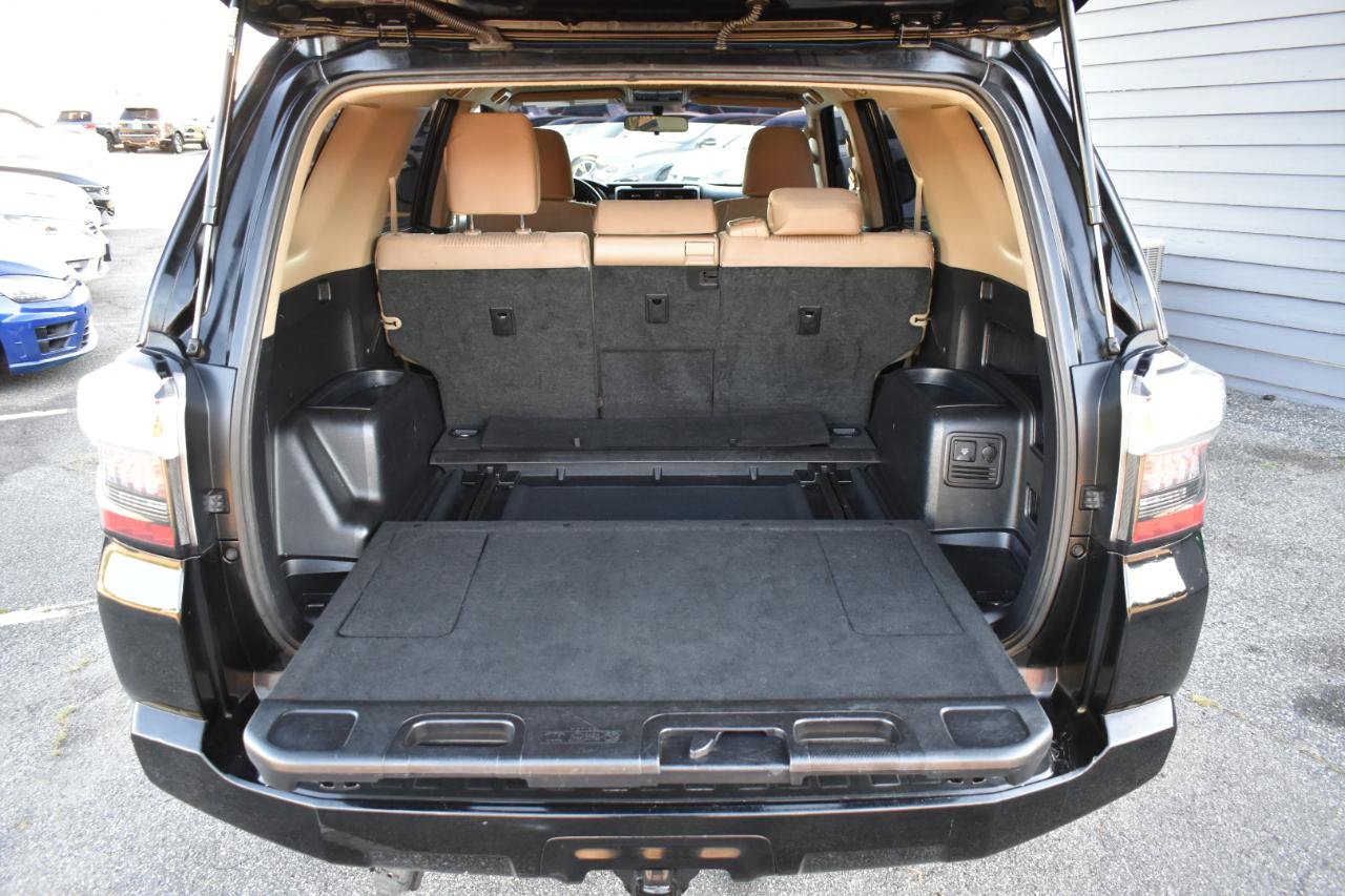 Used 2017 Toyota 4Runner SR5 RWD image 48
