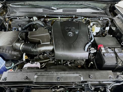 Used 2023 Toyota Tacoma SR5 image 27