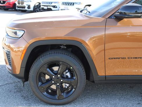 New 2026 Jeep Grand Cherokee Limited AWD/4WD image 7