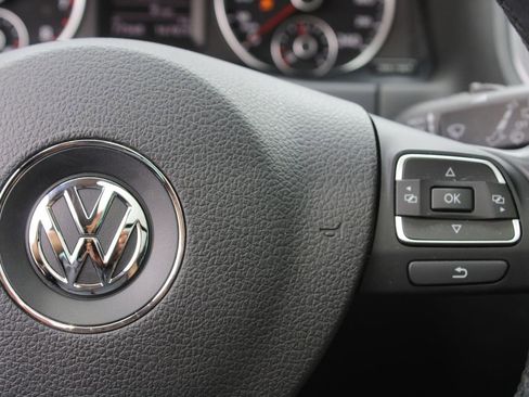 Used 2016 Volkswagen Tiguan image 24