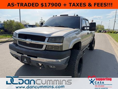 Used 2004 Chevrolet Silverado 2500 LT w/ Heavy-Duty Power Package image 1