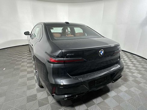 New 2026 BMW 760i xDrive w/ Executive Package image 3