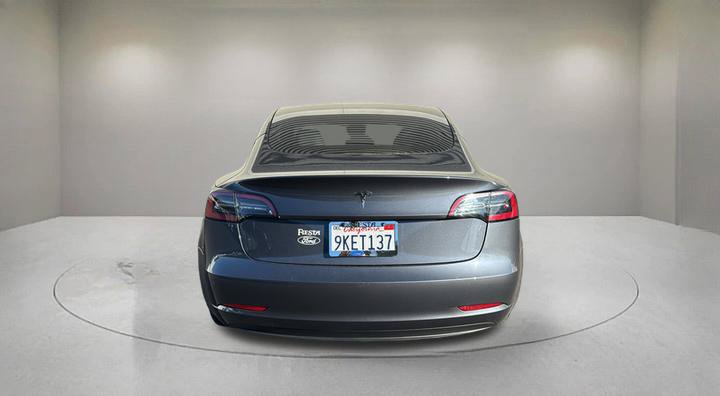 Used 2023 Tesla Model 3 Standard Range RWD image 3