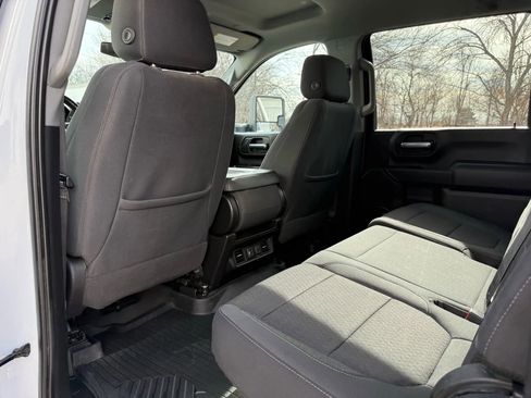 Used 2023 Chevrolet Silverado 2500 LT w/ Convenience Package image 13