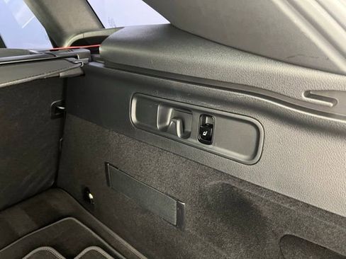 Used 2024 Mercedes-Benz GLC 43 AMG 4MATIC w/ Driver Assistance Package image 41