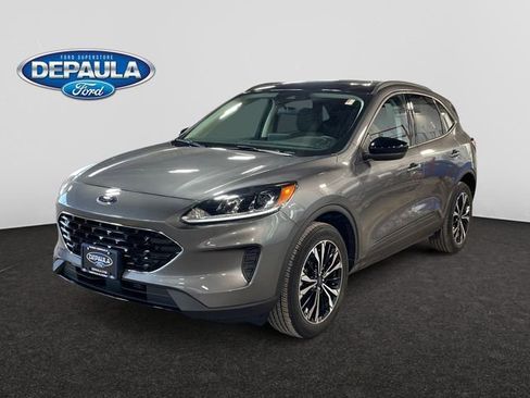 Used 2022 Ford Escape SE w/ SE Sport Appearance Package image 1