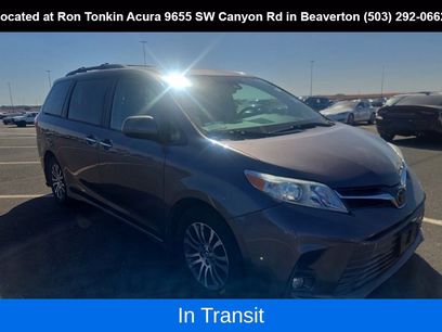 Used 2019 Toyota Sienna XLE w/ XLE Navigation Package