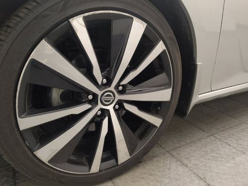 Used 2019 Nissan Altima 2.5 SR FWD image 31