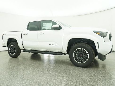 New 2025 Toyota Tacoma TRD Sport image 28