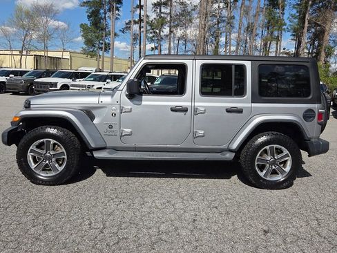 Used 2020 Jeep Wrangler Unlimited Sahara image 4