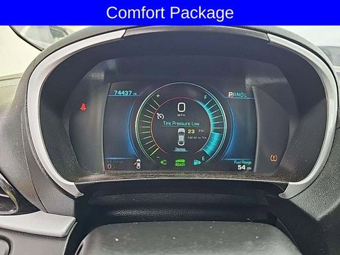 Used 2017 Chevrolet Volt LT w/ Comfort Package image 4