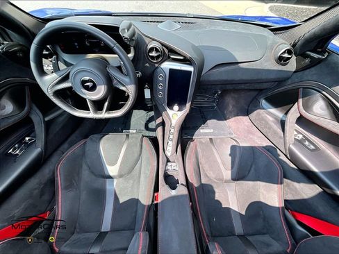 Used 2026 McLaren 750S Spider RWD image 13
