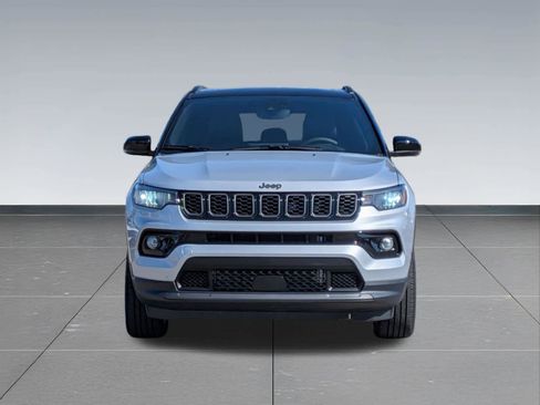 Used 2025 Jeep Compass Limited w/ Sun & Sound Group AWD/4WD image 8