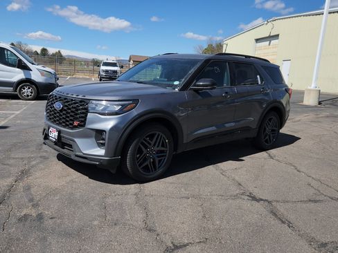 New 2026 Ford Explorer ST AWD/4WD image 3