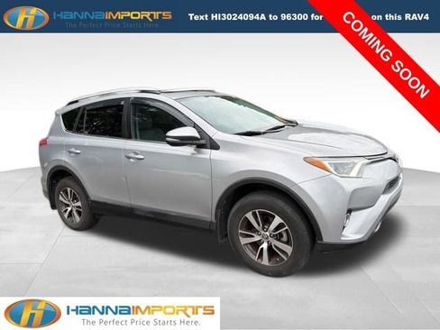 Used 2016 Toyota RAV4 XLE FWD image 1