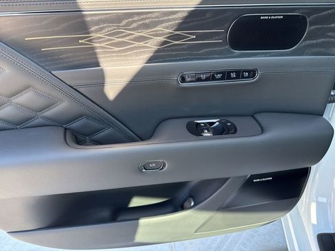 New 2026 Genesis G90 3.5T Prestige image 13