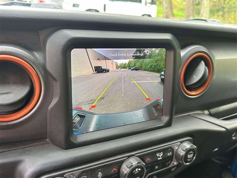 Used 2023 Jeep Gladiator Mojave w/ LED Lighting Group image 27