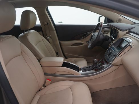Used 2012 Buick LaCrosse Touring image 11