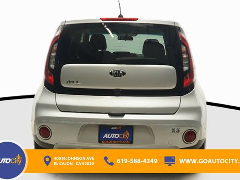 Used 2019 Kia Soul + image 12