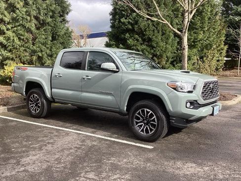 Certified 2022 Toyota Tacoma TRD Sport image 8