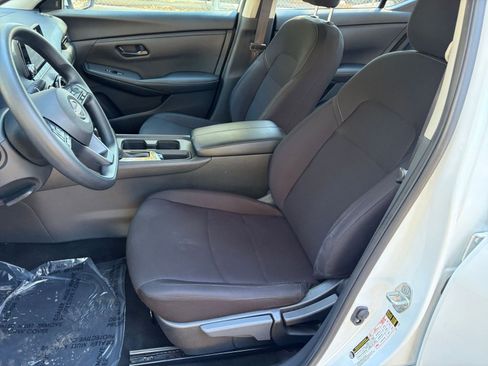 Used 2025 Nissan Sentra S image 23