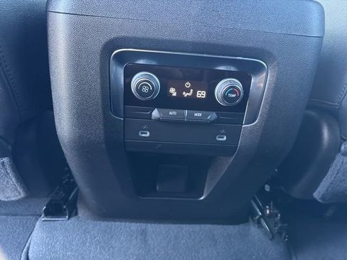 Used 2024 Chevrolet Tahoe LT image 22