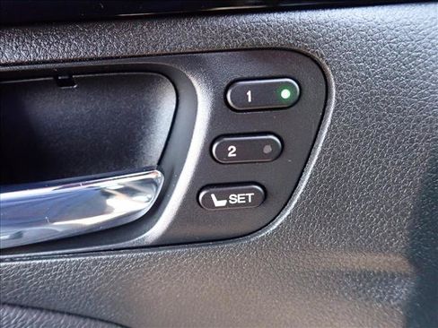 Used 2021 Honda Pilot Touring image 18