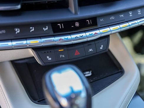 Used 2022 Cadillac CT4 Luxury w/ Sun And Sound Package image 22