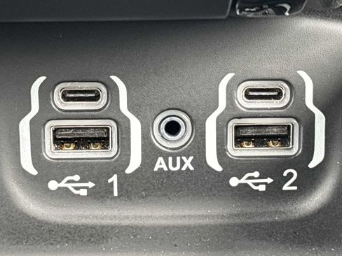 Used 2023 RAM 1500 Big Horn image 29