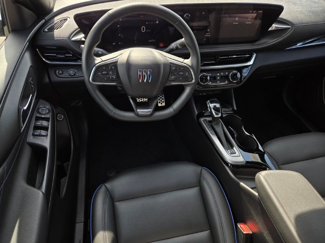 Used 2024 Buick Envista Sport Touring w/ Convenience I Package FWD image 17