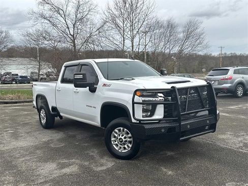 Used 2021 Chevrolet Silverado 2500 LT w/ Z71 Off-Road Package image 2