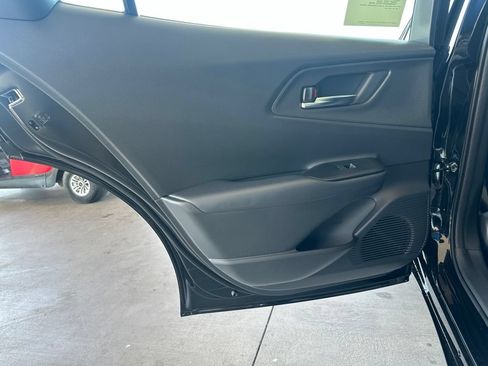 New 2026 Toyota Prius Plug-In Hybrid FWD image 18