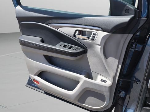 Used 2020 Honda Pilot EX-L image 24