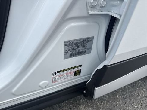 Used 2025 Nissan Kicks SV image 33